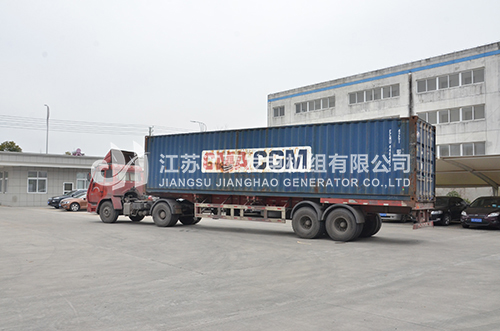一臺375KVA、一臺250KVA康明斯配恒聲低噪音發(fā)電機(jī)組出口