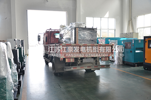 一臺(tái)200KW沃爾沃配利萊森瑪自啟動(dòng)柴油發(fā)電機(jī)組發(fā)浙江