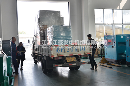 一臺(tái)250KVA濰柴銳動(dòng)力配恒聲自啟動(dòng)低噪音發(fā)電機(jī)組發(fā)浙江