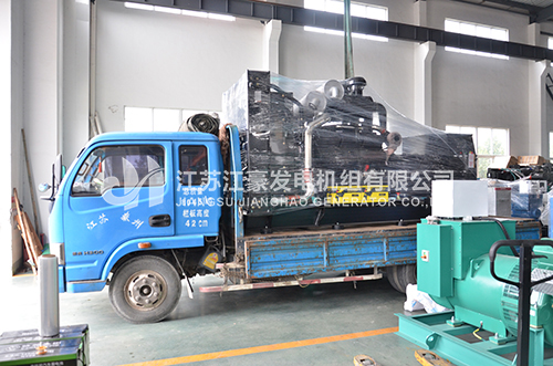 一臺(tái)600KW上柴配上海恒聲發(fā)電機(jī)組發(fā)河北